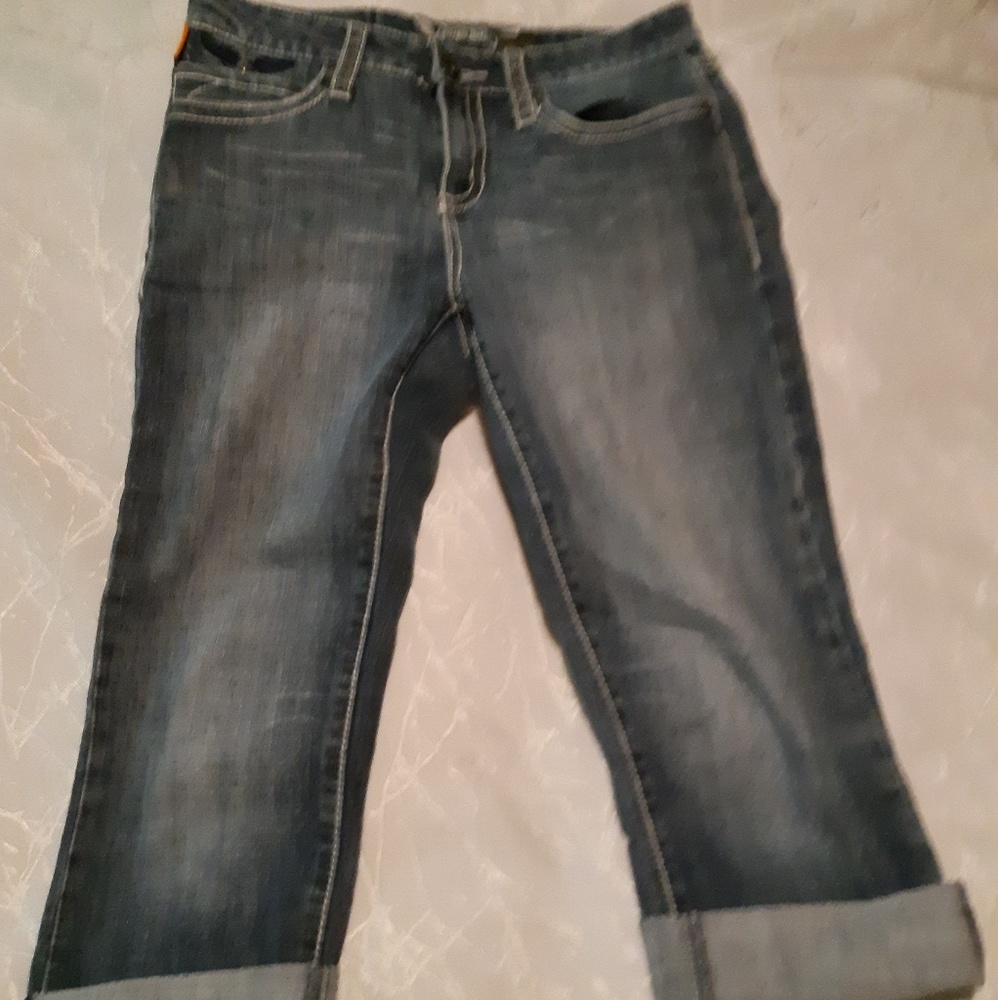 Illegal Capris Cuffed Blue Jeans Size 7